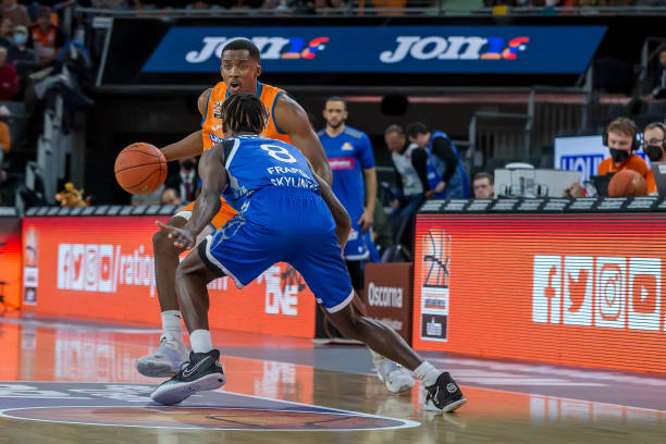 面对澳大利 面对澳大利