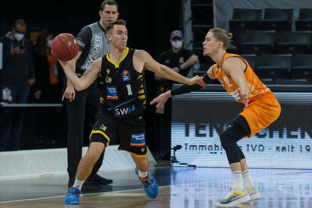 球队带来凝 球队带来凝